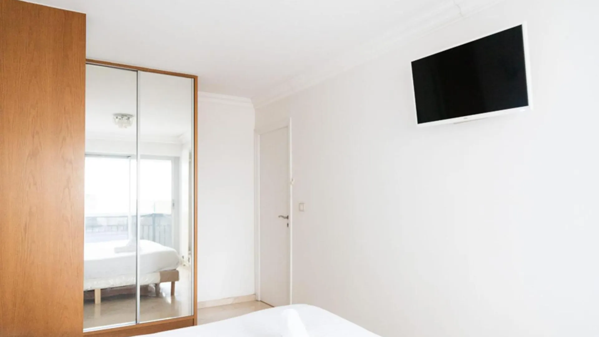 T3 Apartment In The Heart Of La Villette Paris