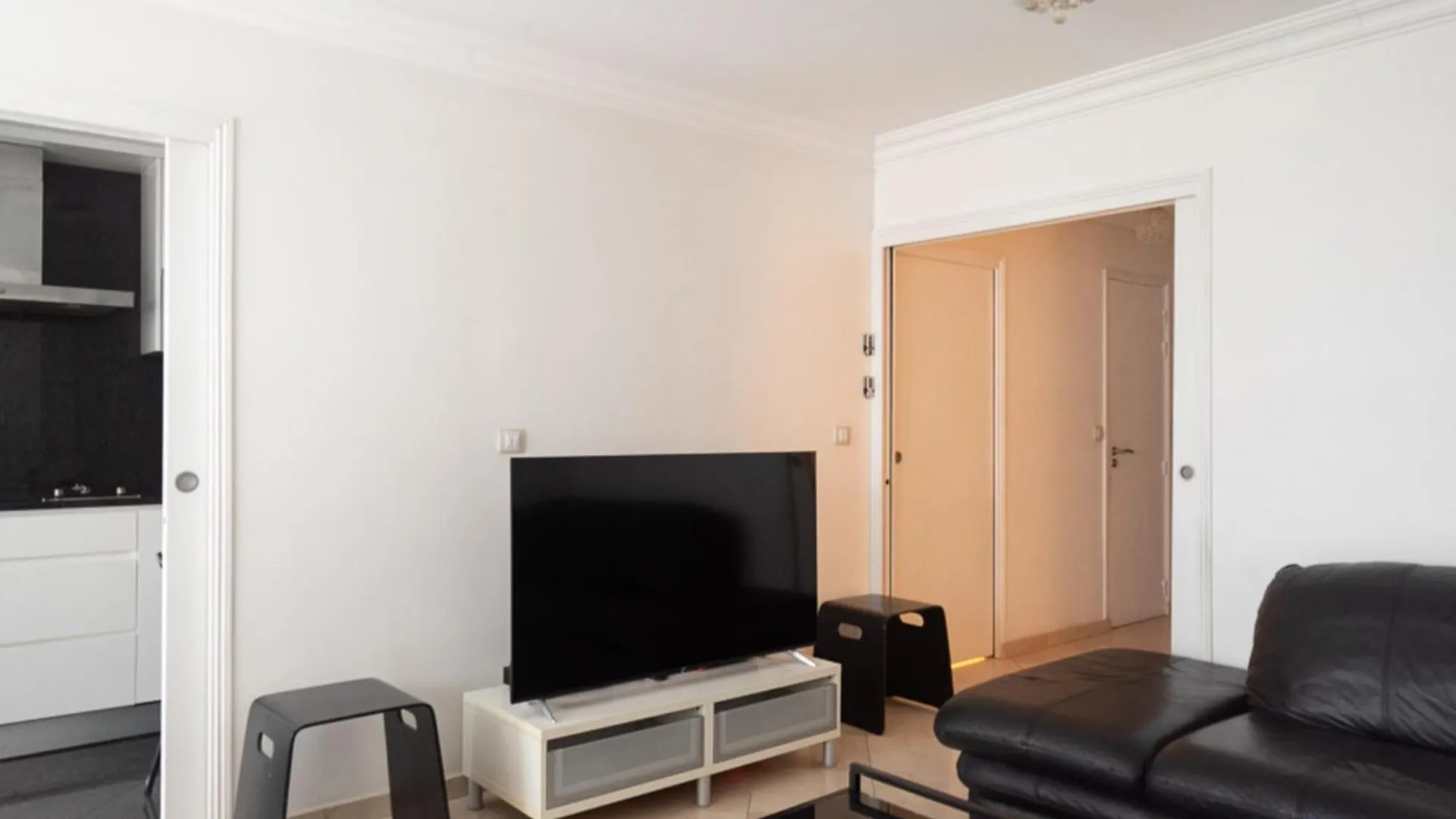 T3 Apartment In The Heart Of La Villette Paris Frankrike